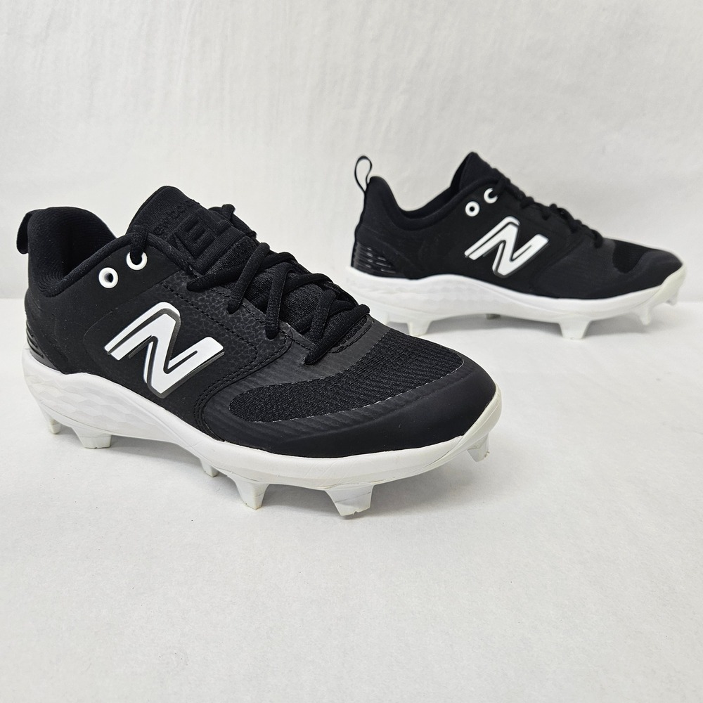 New Balance Velo v3 Molded Softball Cleats SPVELOK3 Black White Women's Size 7